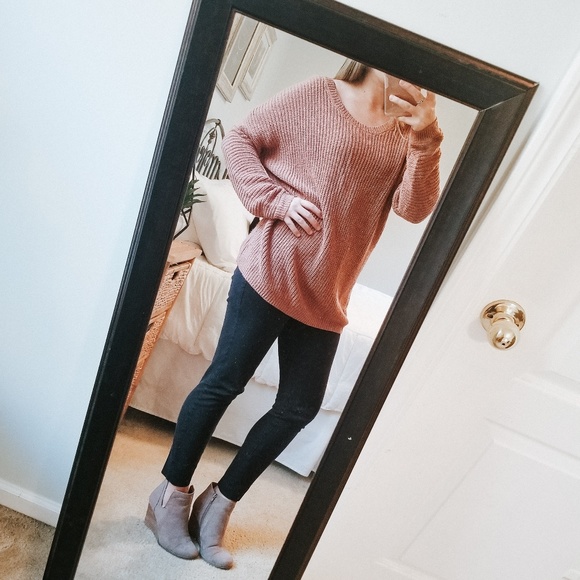 Forever 21 Tops - BOGO Forever 21 Chunky Sweater